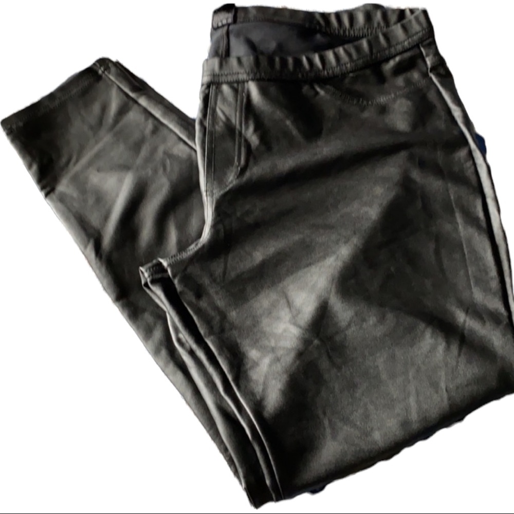 Hue faux leggings